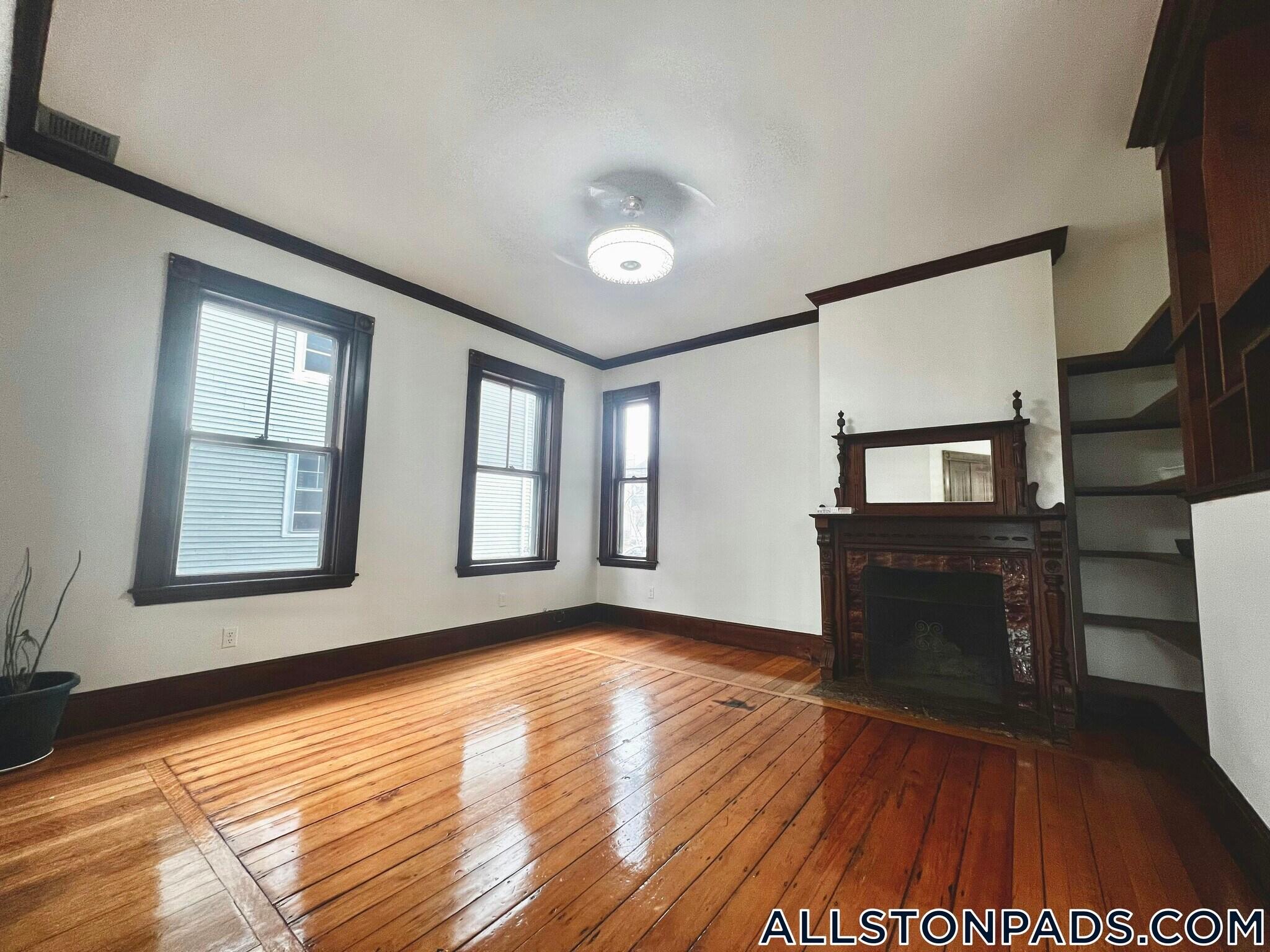 Building Photo - 78 Aldie St