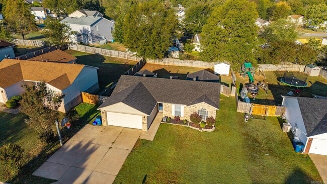 Building Photo - 10 Meadow Ridge Loop