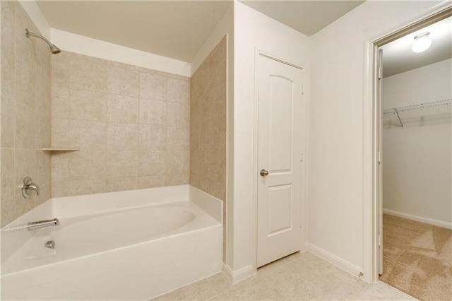 Building Photo - 1207 Lombardy Dr