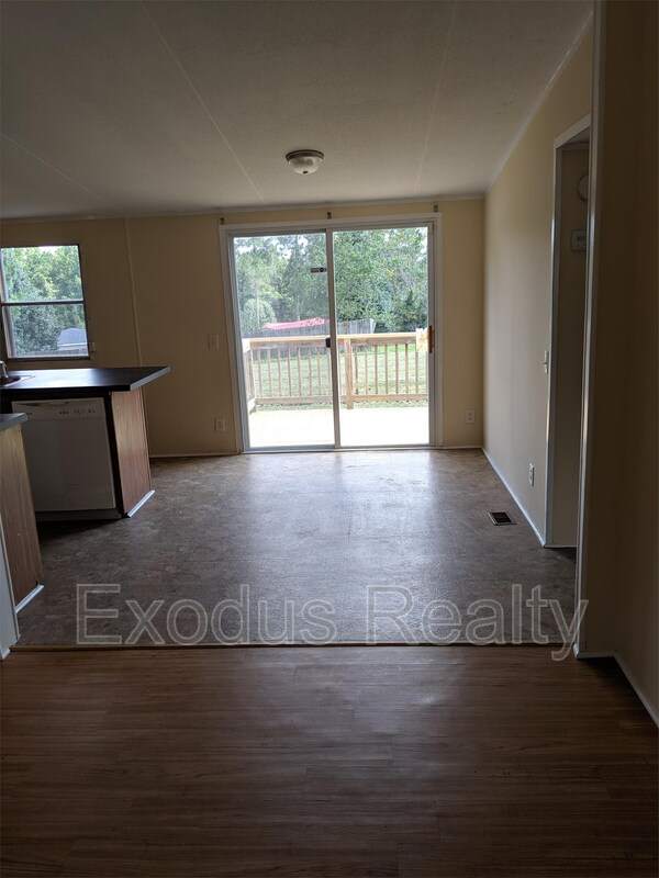 Building Photo - 220 Winding Ridge