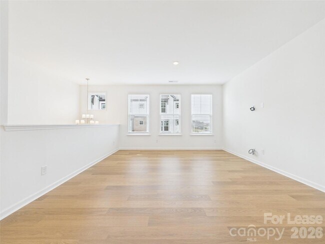 Building Photo - 3013 Rexton Ln