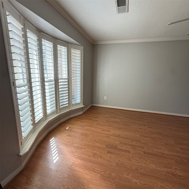 Building Photo - 509 Avondale Ln