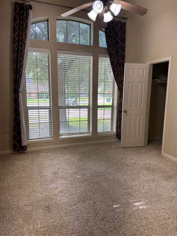 Building Photo - 5551 Linden Rose Ln