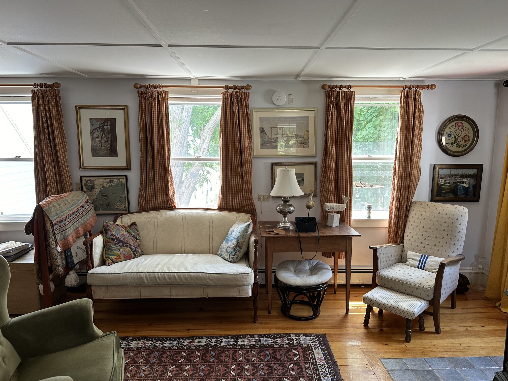 The Living Room looking to the front of the house – views over the Harbor - 4 Bayview Sq