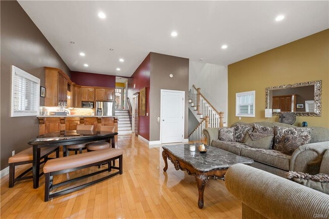 Building Photo - 3533 S Kerckhoff Ave