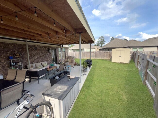 Building Photo - 25402 Kidwiler Dr