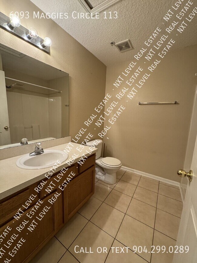 Building Photo - 6093 Maggies Cir