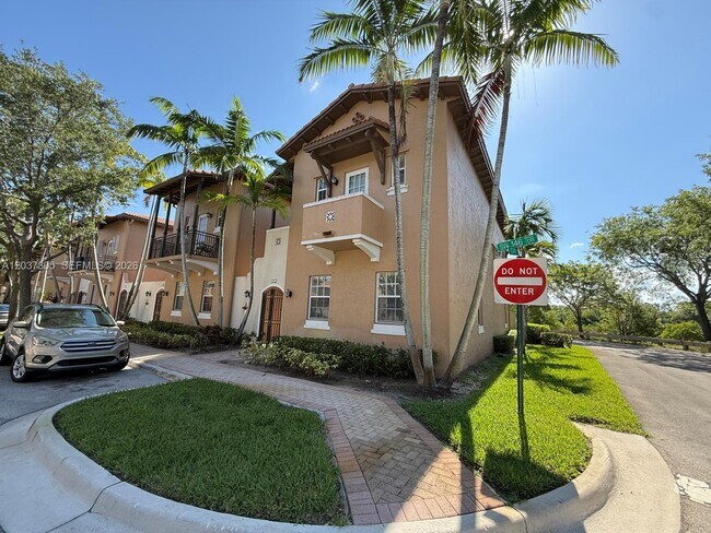 Building Photo - 625 SW 146th Terrace