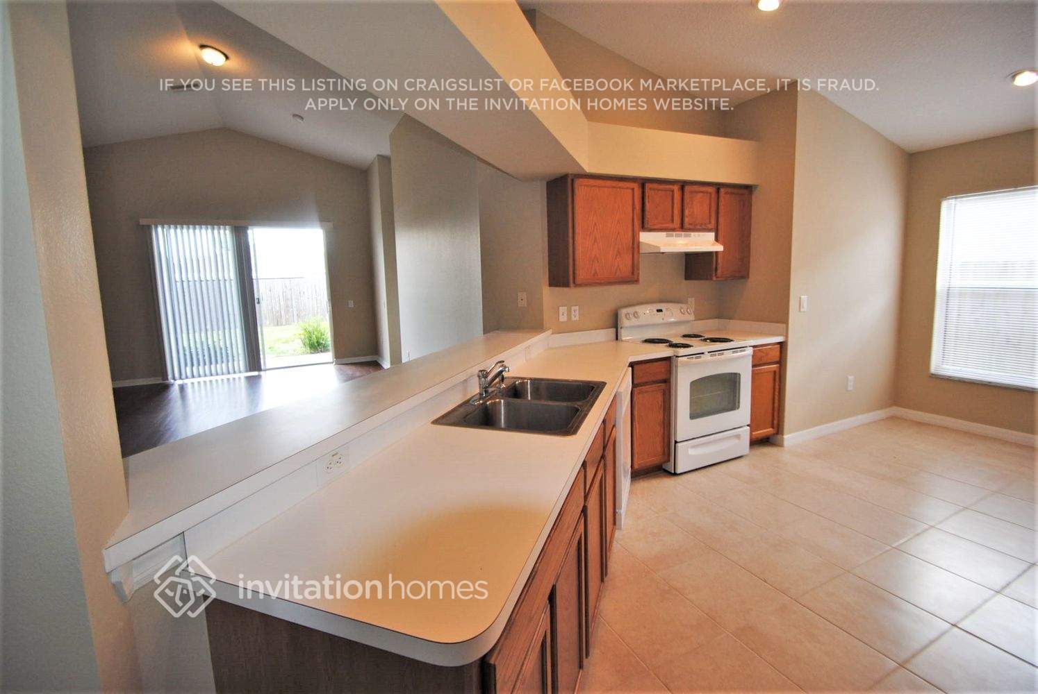 Building Photo - 12718 Lake Vista Dr