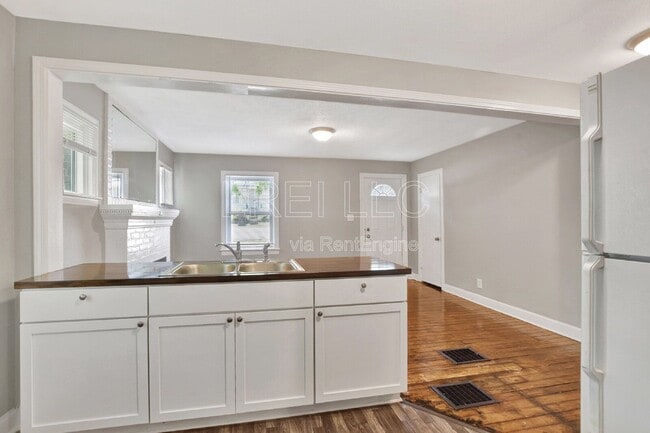 Building Photo - 1517 Shingo Ave