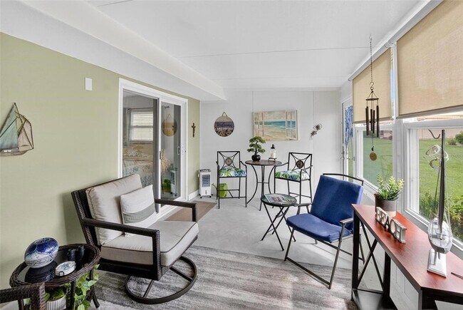 Building Photo - 202 Bedford St