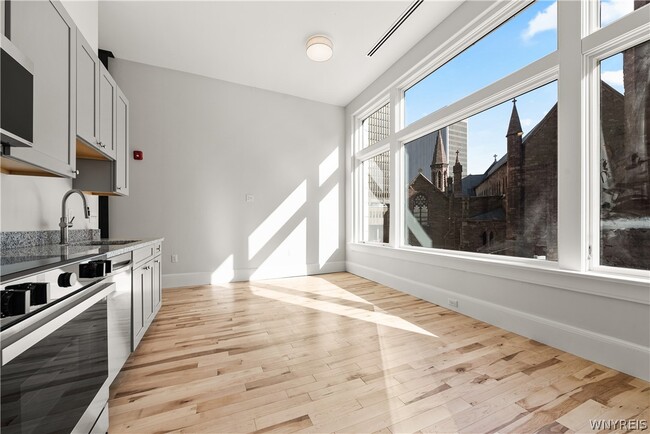 Building Photo - 130 Pearl St