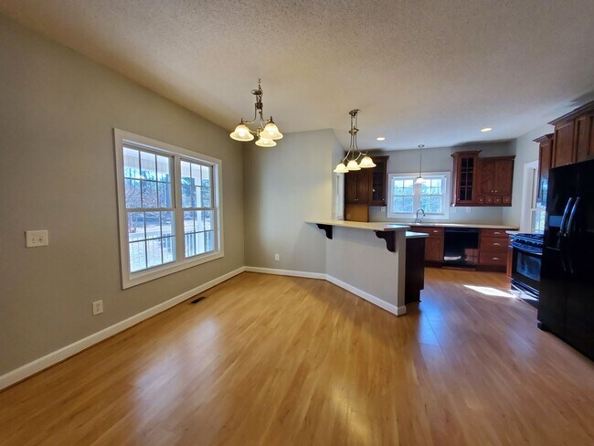 Building Photo - 958 Flynn McPherson Rd