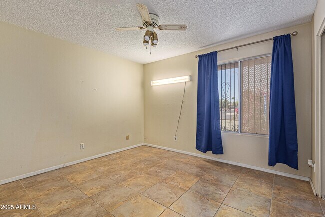 Building Photo - 5322 W Orchid Ln