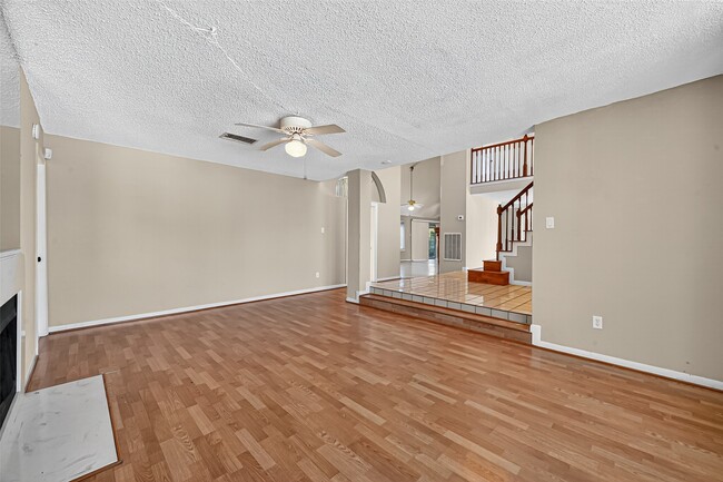 Building Photo - 1535 Beaconshire