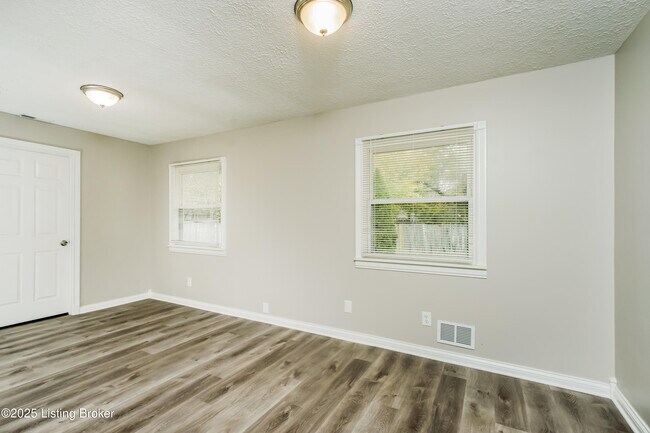 Building Photo - 8501 Shirley Ln