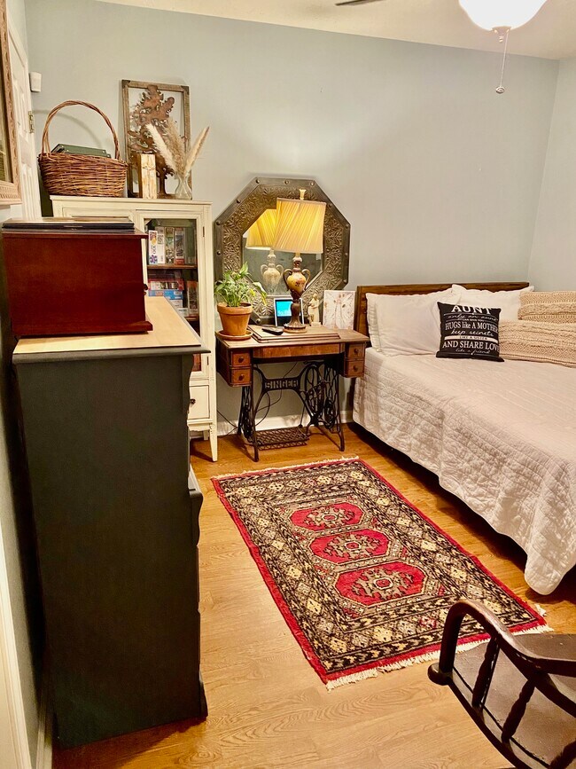 Building Photo - 401 Londonberry Dr