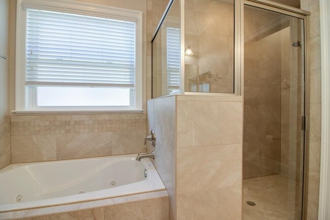 Building Photo - 3653 Velda Oaks Cir