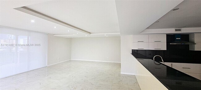 Building Photo - 468 Golden Isles Dr