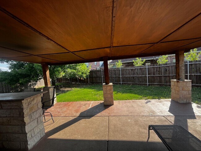 Building Photo - 1508 Pillar Bluff Way
