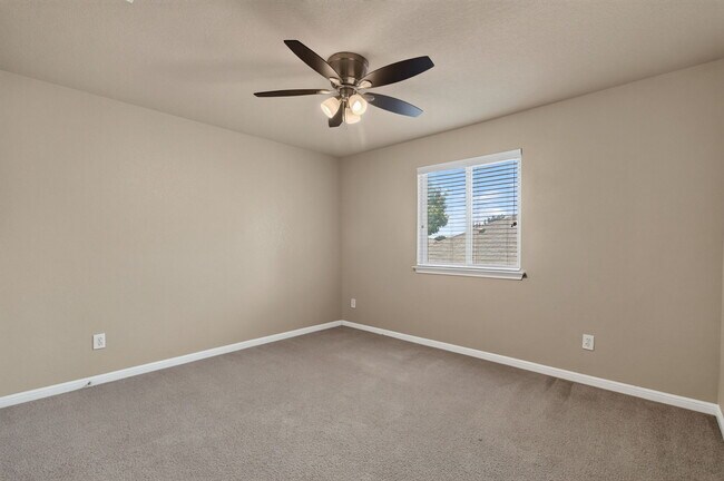 Building Photo - 7230 Willow Rain