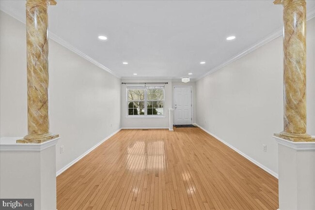 Building Photo - 14 Hearthstone Ln