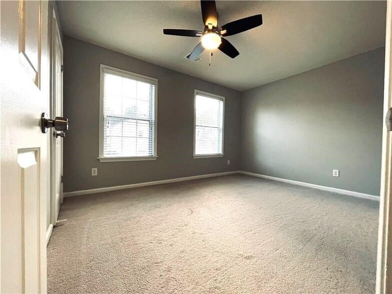 Building Photo - 3485 Oxwell Dr NW