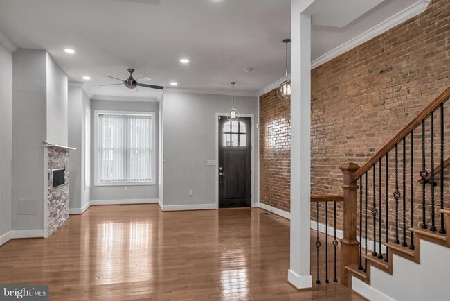 Building Photo - 1310 Riggs St NW