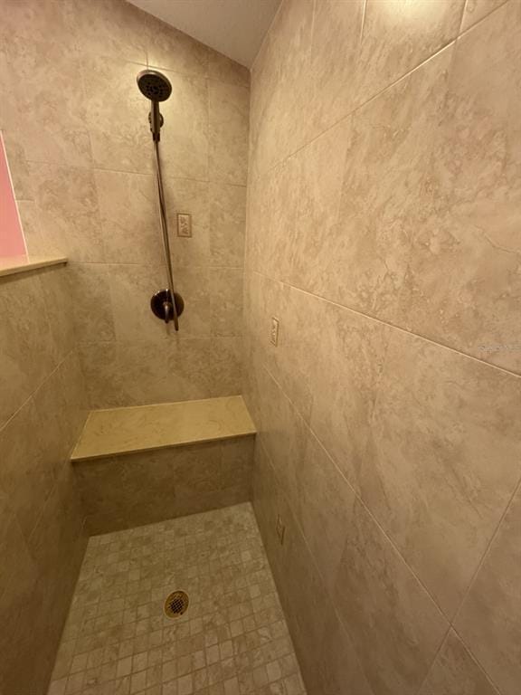 Building Photo - 15696 Hennipen Cir