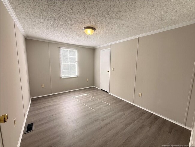 Building Photo - 150 Travis Dr