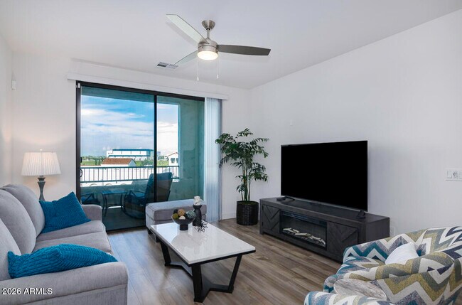 Building Photo - 2511 W Queen Creek Rd