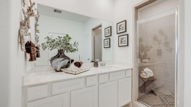 Building Photo - 2202 Via Isa Ln