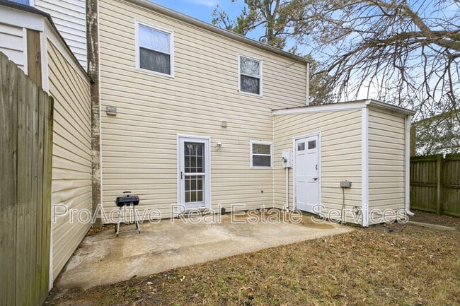 Building Photo - 3228 Dunnbury Ct