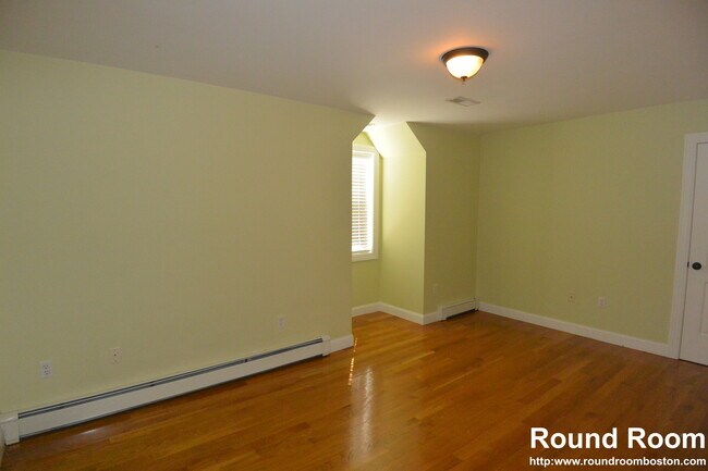 Building Photo - 100 Kimball Rd