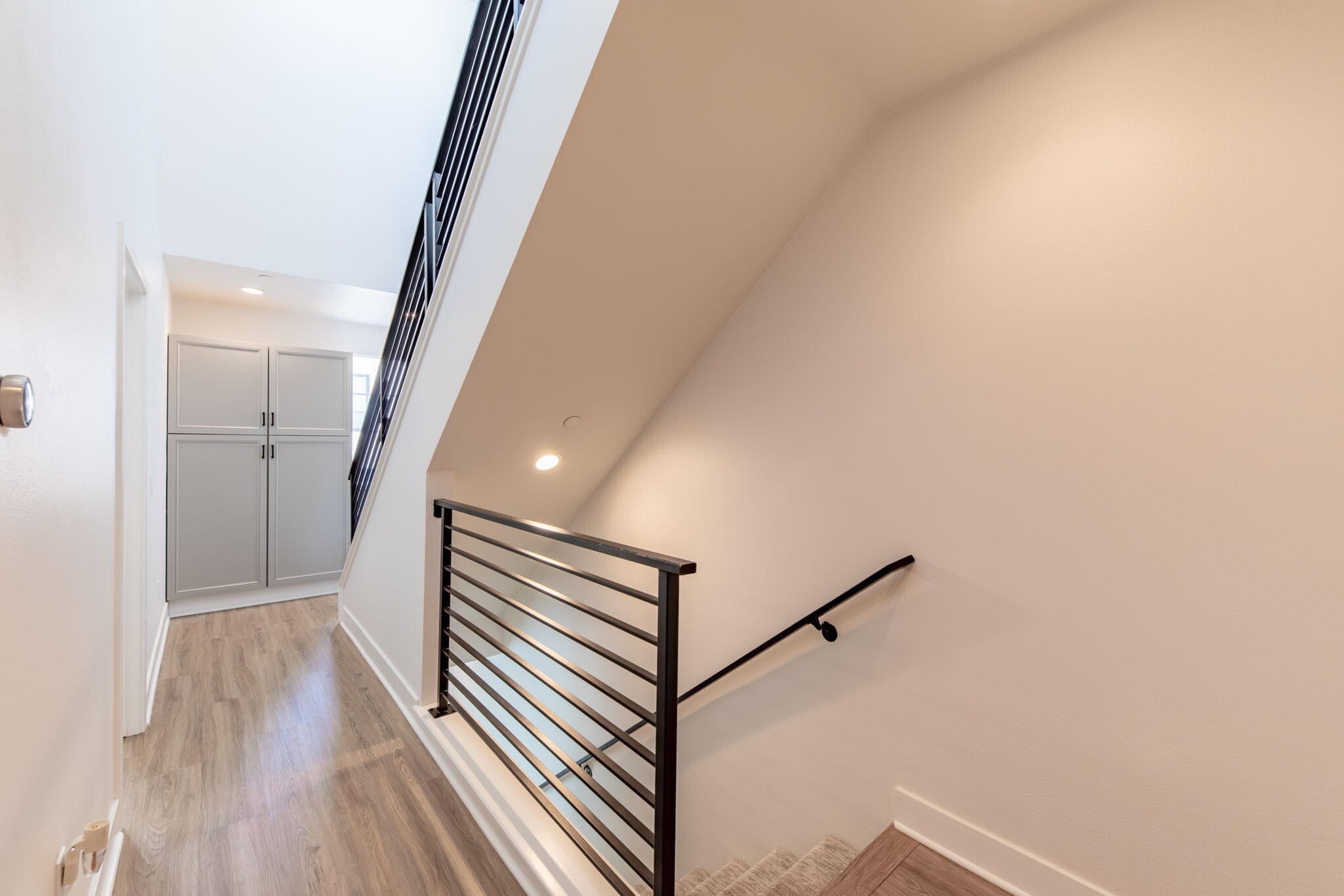 Building Photo - 10736 Bloomfield St