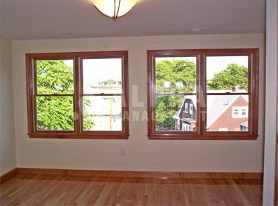 Building Photo - 102 Allston St