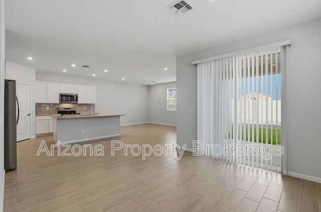 Building Photo - 17232 W Paraiso Ln