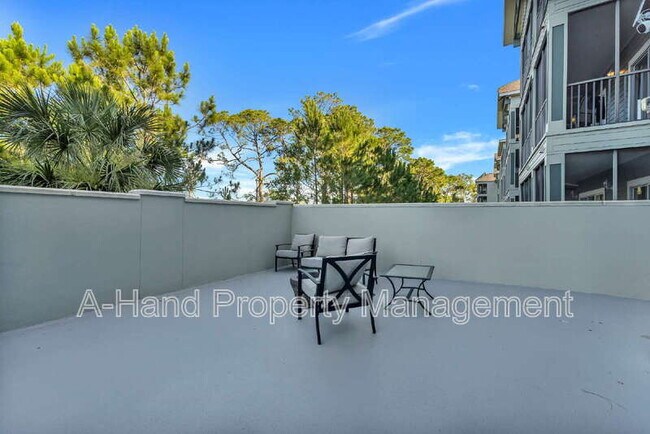 Building Photo - 14200 Avalon Rd