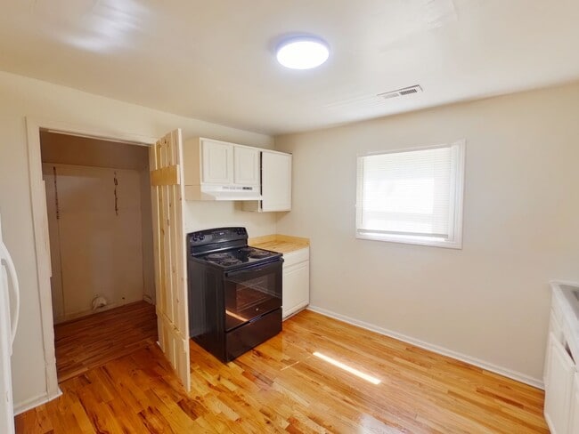 Building Photo - Affordable 3BR Rental Home