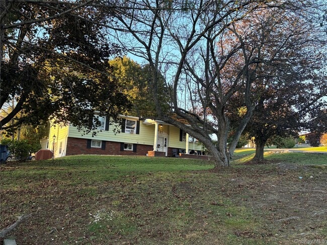 Primary Photo - 9 David Rd