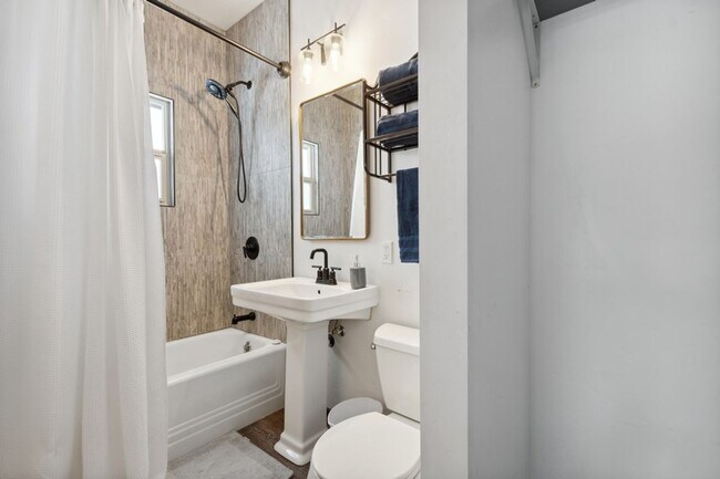 Building Photo - Beautiful Air Home Whitefish