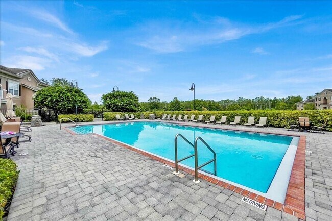 Building Photo - 14353 Fredricksburg Dr
