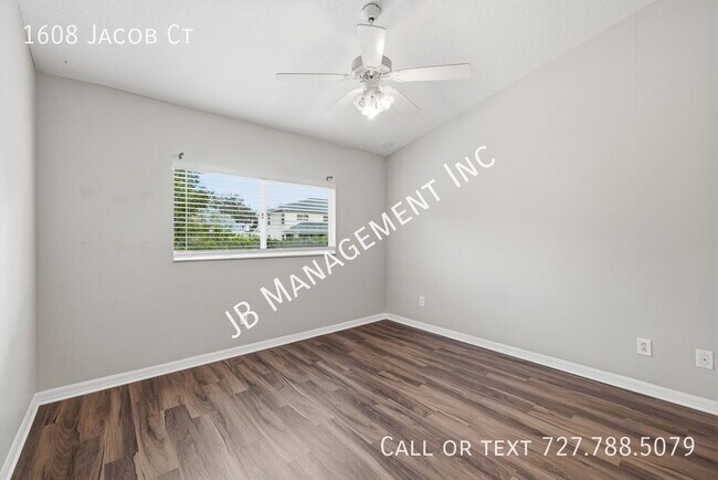 Building Photo - 1608 Jacob Ct