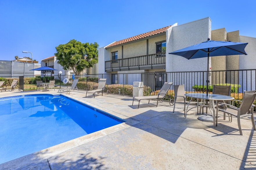 Primary Photo - North Bonita Racquet Club, LLC