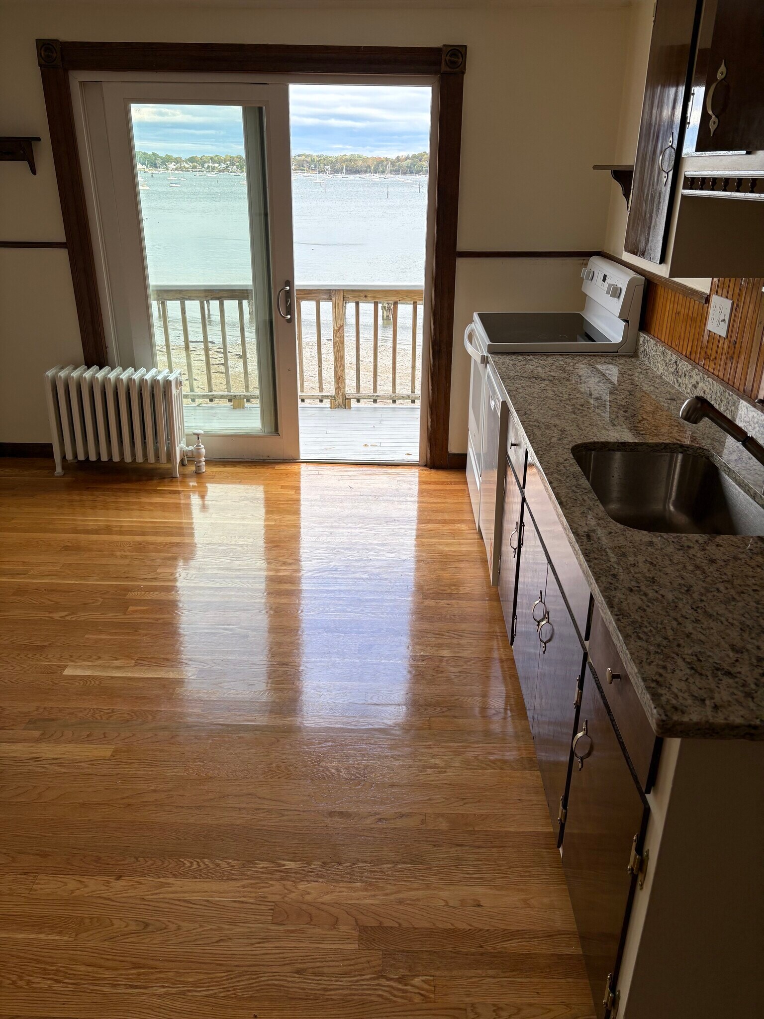 Building Photo - 14 Messervy St