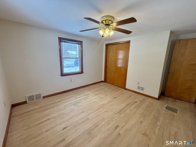 Building Photo - 148 Edgewood Dr