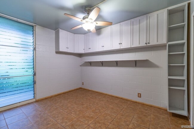 Building Photo - Pet Friendly 2-Bedroom, 1-Bath, 2-Parking ...