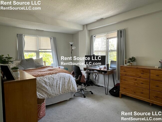 Building Photo - 175 Beacon St