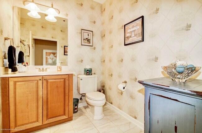 Building Photo - 22 Cooper Ave