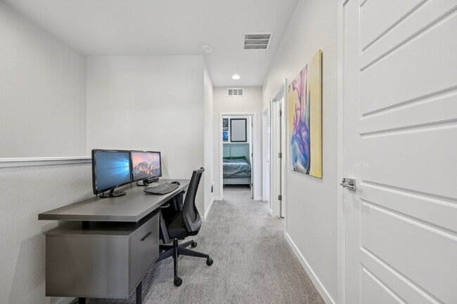 Building Photo - "Experience Spacious Comfort: 4-Bed, 3.5-Bath Retreat on Gladshine Drive!"